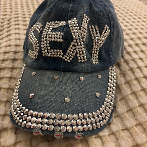 hat bundle - Picture 2 of 6